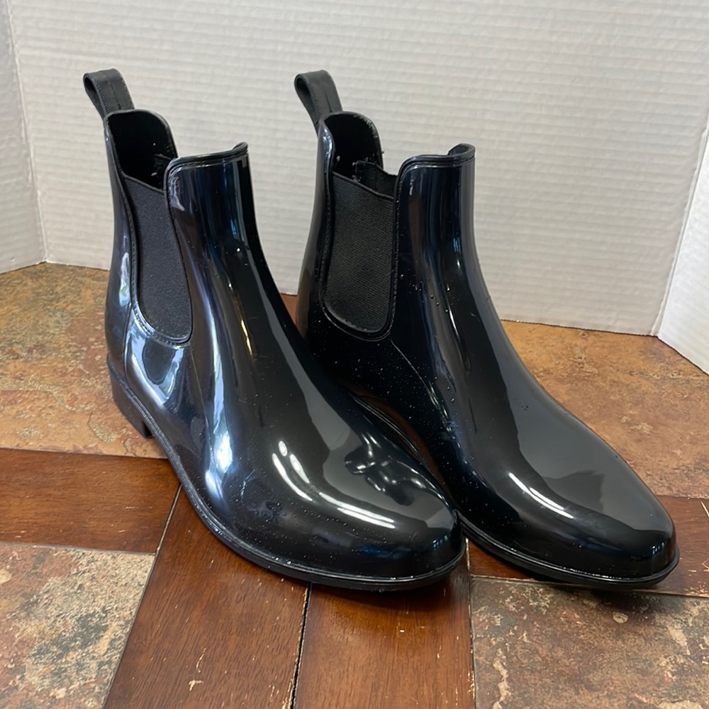 Rain boots